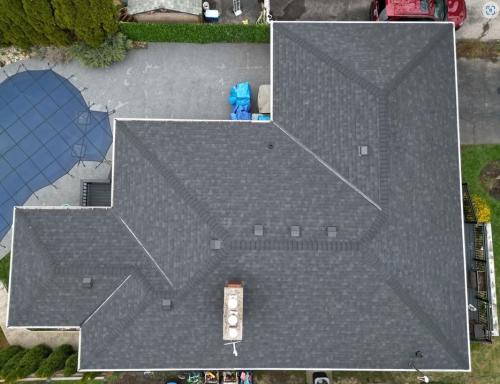 New roof shingles in Hamilton